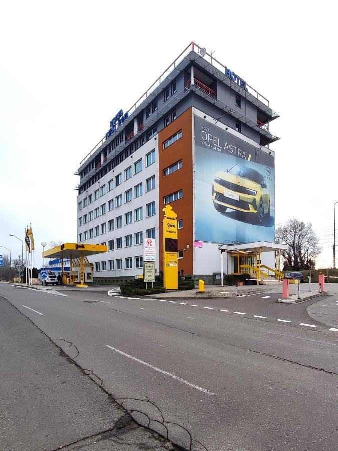 Hotel Jurki Dom Bratislava Exteriör bild