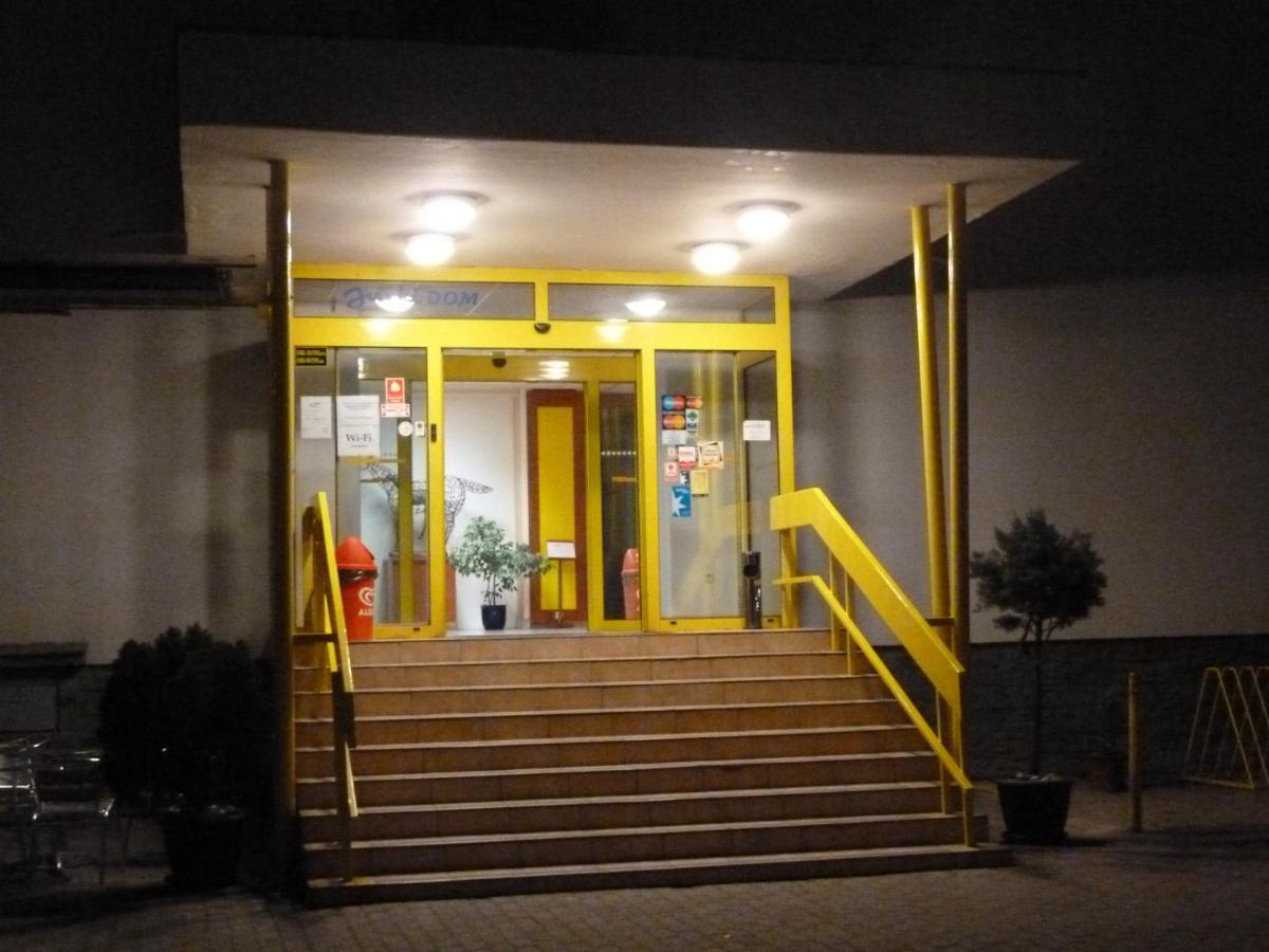 Hotel Jurki Dom Bratislava Exteriör bild