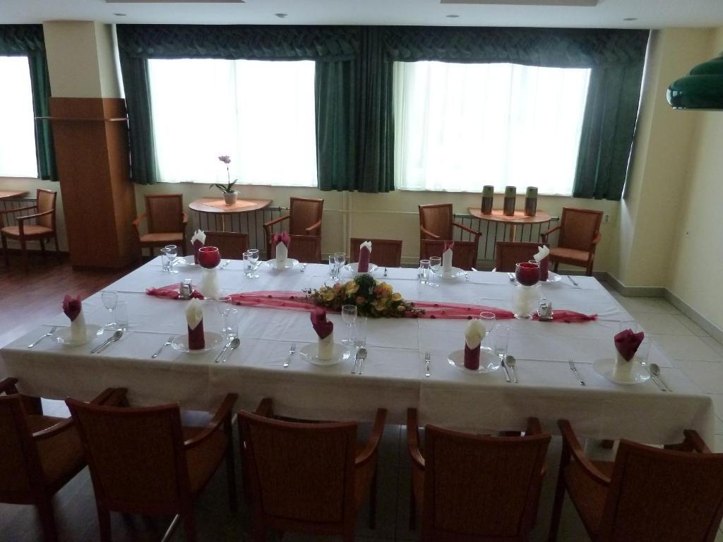 Hotel Jurki Dom Bratislava Exteriör bild